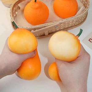 Juguetes elásticos naranjas, juguete sensorial elástico de rebote lento, pelota de rebote portátil con forma de fruta para niños, amigos y familia - Product Image 3