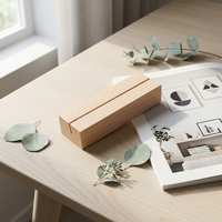 Support de cartes en bois massif naturel, présentoir de cartes postales de bureau, support de photos et de notes en bois avec fentes, base en bois gravée au laser personnalisée
