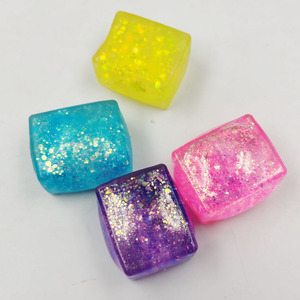 GL Wholesale Nouveaux jouets sensoriels en TPR souple en forme d'ours, anti-stress, boule à presser en maltose, jouets en forme de glaçon scintillant - Product Image 6