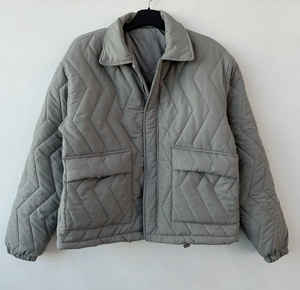 Veste matelassée en nylon recyclé pour <span class=keywords><strong>homme</strong></span>, col montant, poches, coupe oversize, légère, rembourrée, décontractée, pour l'hiver, vente en gros - Product Image 1