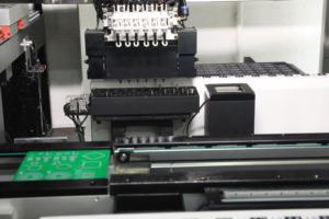 Máquina Automática de Recogida y Colocación en Riel de 8 Cabezales <span class=keywords><strong>CHM</strong></span>-861 - Product Image 5