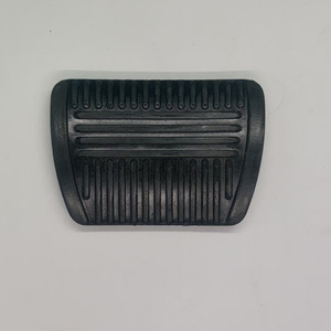 Almohadilla de goma para pedal de freno de triciclo eléctrico, tapete antideslizante de 56x42,5mm para vehículos de cuatro ruedas - Product Image 3