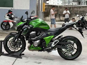 Moto de route d'occasion <span class=keywords><strong>Kawasaki</strong></span> Z800 à refroidissement liquide, réservoir de 17 L, performances puissantes pour la conduite sur autoroute et en montagne - Product Image 4