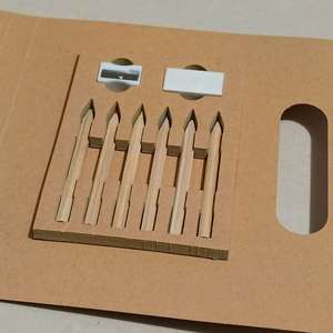 Cadeau promotionnel, livres en papier kraft à faire soi-même avec 6 crayons de couleur pour le dessin et la peinture des enfants - Product Image 2