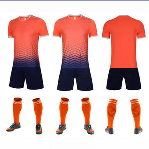 Maillot de football personnalisé pour homme, léger, à séchage rapide, respirant, avec impression de logo et de designs gratuits, vêtements d'équipe de football - Product Image 5