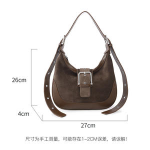 <span class=keywords><strong>Sac</strong></span> à bandoulière/crossbody pour <span class=keywords><strong>femme</strong></span> en cuir véritable mat, nouvelle collection automne/hiver, tendance, style motard rétro, fermeture à glissière, taille moyenne - Product Image 3