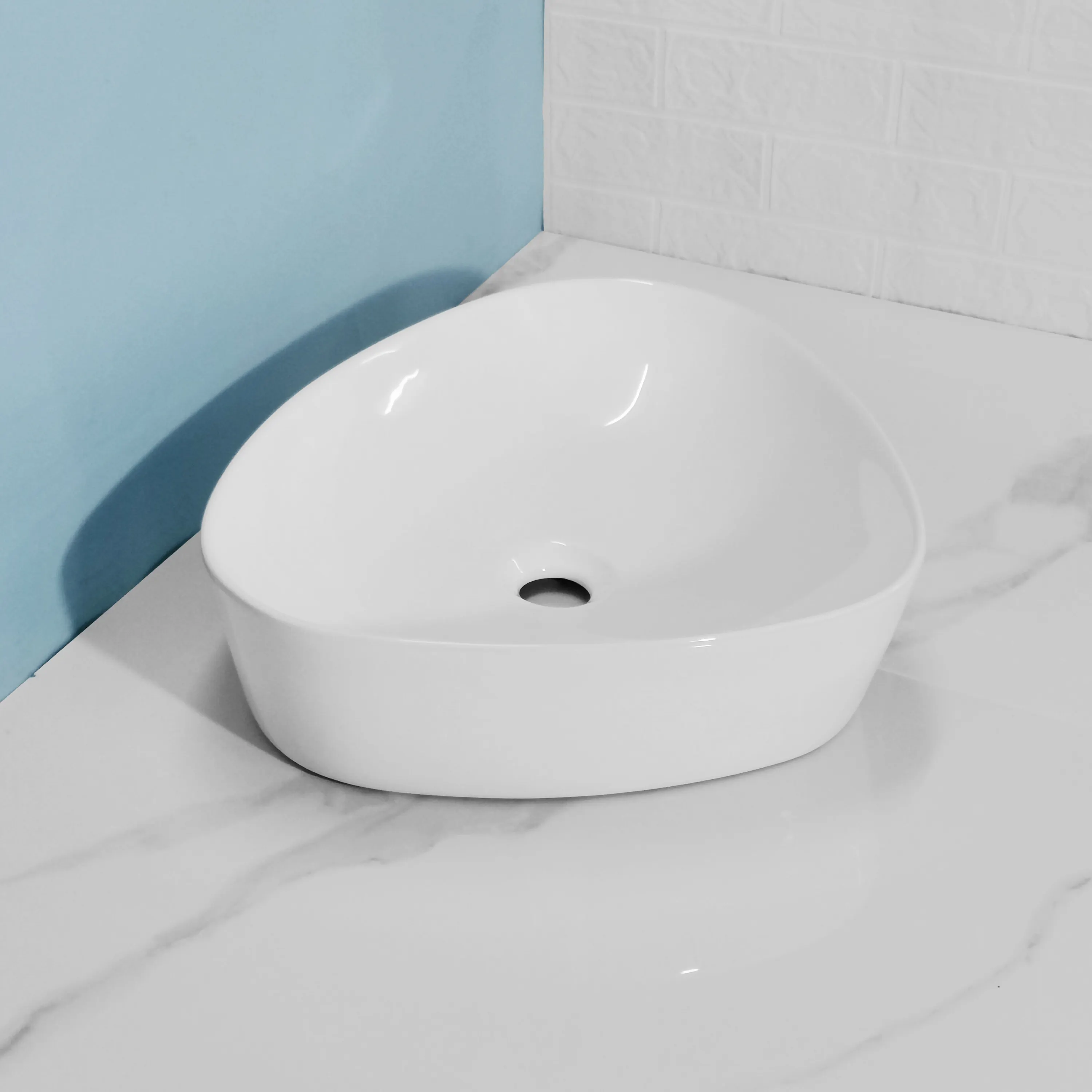 TARPUL sanitari moderno Design a forma di triangolo lavabo in ceramica bianca lavabo da appoggio in porcellana