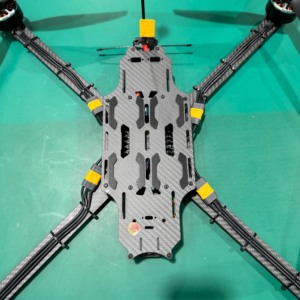 Dron de Carreras FPV de Largo Alcance (15 km) con Motor sin Escobillas de Fibra de Carbono de 13/15/18 Pulgadas para Carga Pesada, 8 kg de Carga Útil, VTX de 3W y Control Remoto - Product Image 1