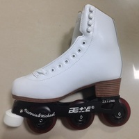 Patins à roulettes en ligne 3 roues pour le patinage artistique avec une terre d'arrêt avant à l'aide de patins à roulettes en ligne
