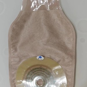 Base de sac stomique Morning Star en tissu non tissé, 10 sacs par boîte, pour usage rectal et urinaire - Product Image 1
