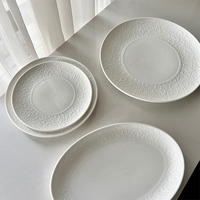 Nouvelle Assiette en Porcelaine de Luxe Moderne en Céramique, Motif Floral en Relief, 6/7/8/9/10/11 Pouces, pour Fruits et Desserts, Idéale pour Mariages et Cadeaux