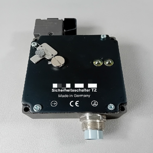 وحدة تحكم PLC جديدة أصلية جاهزة للبرمجة طراز TZ1LE024SR11 072567 مع صندوقها الأصلي - Product Image 1