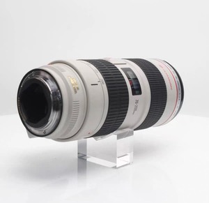 เลนส์เทเลโฟโต้สำหรับกล้องฟูลเฟรม Canon EF 70-200mm f/2.8L IS USM สภาพ 95% ใหม่ - Product Image 1