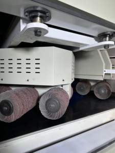 卸売ワイドベルト金属表面研磨エッジ研削丸めワイヤー描画バリ取り機 - Product Image 5