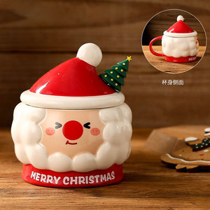 Mug en céramique 3D Père Noël 430 ml avec couvercle, tasse à café créative peinte à la main, cadeau de Noël pour les couples, vente en gros - Product Image 4