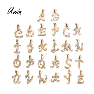 Ciondolo Iniziale UWIN in Acciaio Inossidabile, Ciondolo a Lettera Placcato Oro 18K PVD, Collana con Ciondolo a Lettera Resistente, <span class=keywords><strong>Gioielli</strong></span> RTS - Product Image 1