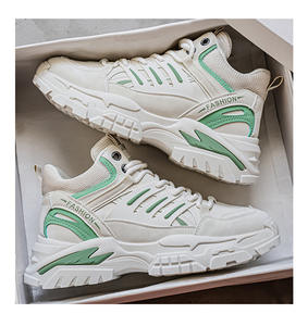 Zapatillas deportivas de diseño para hombre, transpirables, duraderas, a la moda, de alta calidad, informales, con correas para aumentar la altura, estilo para caminar. - Product Image 1