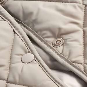 Jaket Musim Dingin Wanita Berkerah Berlapis, Pakaian Luar Berinsulasi Poliester Panjang Sedang - Product Image 3