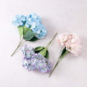 Gaomi CBXQ-807 Ramo de 5 Cabezas de Hortensias Artificiales de Doble Pétalo para Sesiones de Fotografía en Estudio y Arreglos Florales para Mesas de Banquete - Product Image 1