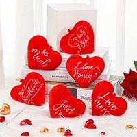 Figurines en peluche personnalisées en gros pour la Saint-Valentin, accessoires de décoration, ornement, cadeau de proposition, souvenir