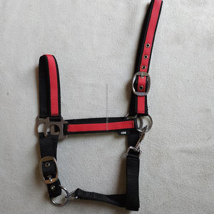 Caballo de nailon Halter con ajuste fuerte de Metal, disponible en todos los tamaños y colores, fabricante en la India - Product Image 1