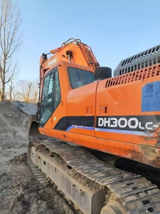 Cost-effective <b>Used</b> Digger Doosan DH300LC-7 Crawler Excavator Good Condition 30Ton <b>Used</b> <b>Machine</b> with High Efficiency for Mining - Product Image 3