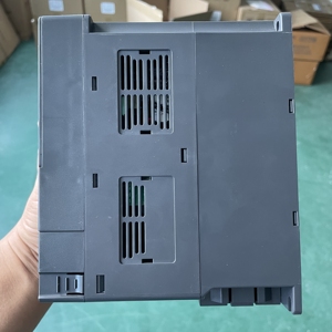 Biến tần bơm năng lượng mặt trời MPPT một pha 0.75kw 1.5kw 2.2kw 3hp điều khiển tần số - Product Image 4