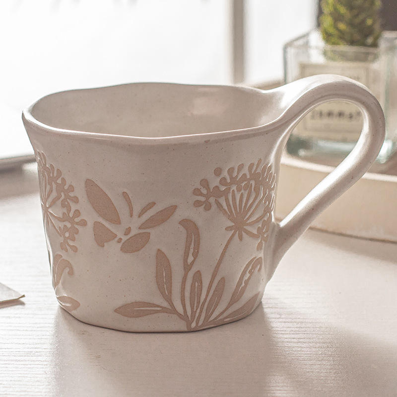 ถ้วยอาหารเช้าขนาดเล็ก ลายดอกเบญจมาศผีเสื้อ