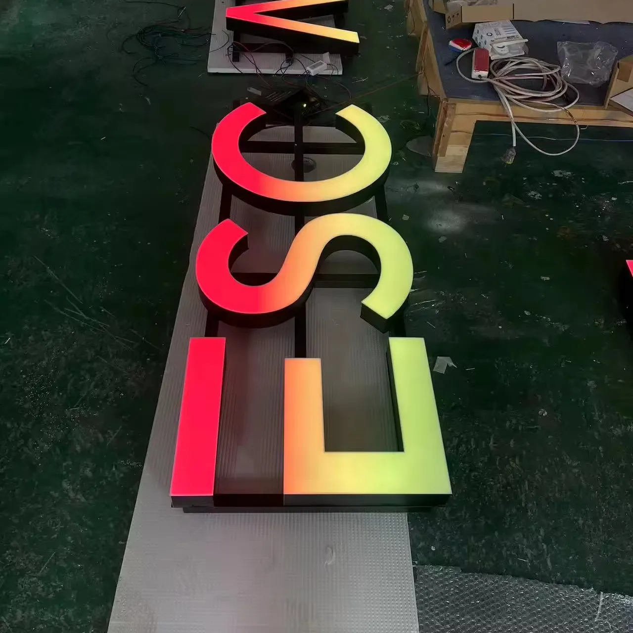 Custom Outdoor Waterproof Led Illuminated Outdoor Light 3D Channel Letters Sings Store Front Led Signs
