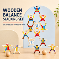 Jeu de construction en bois Acrobat pour l'équilibre et l'empilage, coloré, créatif et éducatif, avec options de 8, 16 ou 24 pièces