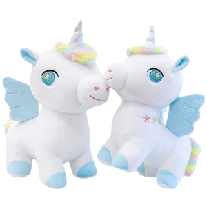 ตุ๊กตายูนิคอร์นคู่ สีฟ้า จูบกันแบบหน้าต่อหน้า ขนสีรุ้งเข้าชุด พื้นหลังสีขาวเรียบง่าย - Product Image 1