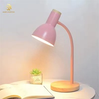 Ins Home Chambre à coucher Lampe de bureau créative à LED en métal pour bureau à domicile Salle de lecture