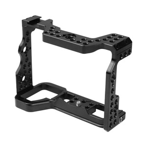 Jaula de aluminio para cámara Sony A74 A7R3 con soporte de montaje de tornillo de 1/4 y mango de liberación rápida - Product Image 2
