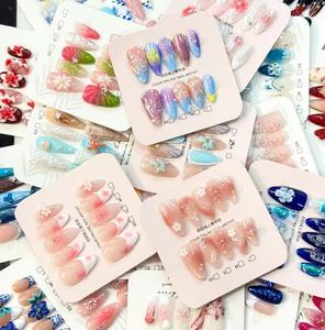 24 Uñas Postizas con Pegamento de Gel, Diseño de Flores y Mariposas, Uñas Francesas Largas Tipo Bailarina, Uñas Acrílicas de Cobertura Completa, Puntas de Uñas a Presión - Product Image 1