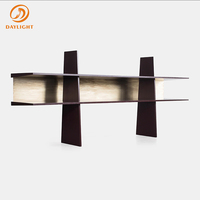 Table console en bois de chêne massif moderne et contemporaine pour salon et chambre à coucher, personnalisable avec un support en métal en laiton