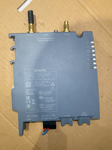 Module LAN sans fil industriel 6GK5774 1FX00 0AA0, double bande 2,4/5 GHz, WLAN 300 Mbps, mode AP/client pour les réseaux de sols d'usine - Product Image 2