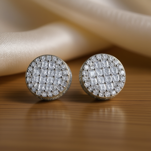 Boucles d'oreilles clous en or blanc avec diamants taille princesse, sertissage pavé, forme boule, bijoux fins de luxe pour femme, mariage - Product Image 2