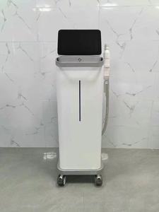Nuovissima Macchina Professionale per la Rimozione dei <span class=keywords><strong>Punti</strong></span> <span class=keywords><strong>Neri</strong></span> con Laser Picosecondo e 7 Testine per Trattamenti - Product Image 6
