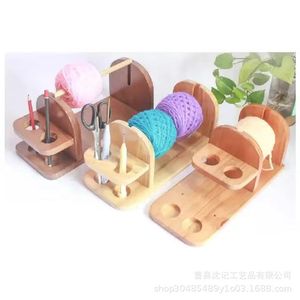 Support de bobine en bois pour fil à coudre, organisateur de rangement de bureau avec 4 trous, outil pratique pour le bricolage - Product Image 5