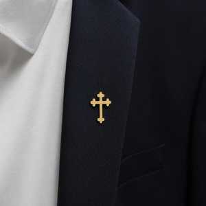 Venta Directa de Fábrica en China, Artesanías Metálicas, Broches de Sombrero con Diseño de Jesús, Broches Religiosos al por Mayor, Broches Personalizados de Cruz de Metal Dorado para Sombreros - Product Image 2