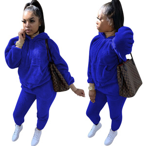 Nuovi arrivi abiti invernali caldi soffice tuta spessa <span class=keywords><strong>maglione</strong></span> tinta unita <span class=keywords><strong>vestiti</strong></span> con cappuccio donna due pezzi pantaloni - Product Image 2