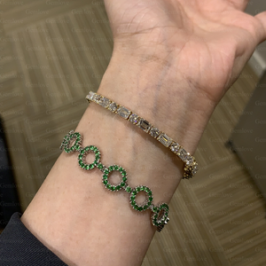 Pulsera de lujo de oro de 14K/18K, con un diamante redondo de 4.89 quilates cultivado en laboratorio. Joyería elegante para la noche (estilo femenino). - Product Image 1