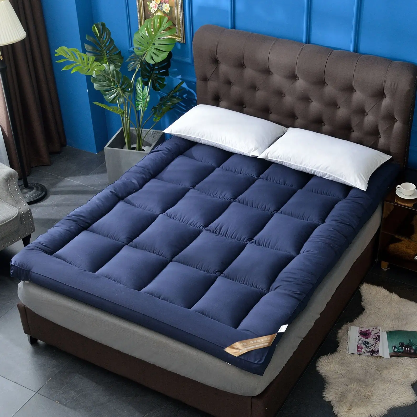 % 100% Polyester özel kral/kraliçe/tam boy kalın yatak su geçirmez yatak pedi yumuşak yatak Topper