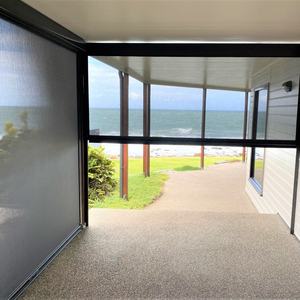 Venta al por mayor inteligente eléctrico impermeable persianas sistema de equilibrio automático persianas de aluminio retráctil a prueba de viento cortina para Windows - Product Image 2