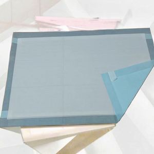 Modelo de Exhibición de Fabricante de Tapetes Absorbentes para Mascotas con Precio de Descuento, Excelente Absorción de Agua, Propiedades Impermeables y Anti-fugas - Product Image 5