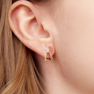 Pendientes Geométricos Tipo Huggie, Chapados en Oro, con Circonita Corte Princesa, Joyería Moderna para Mujer, Ideal para Fiestas - Product Image 6