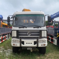 Grue montée sur camion 6x6 4x4 de 10 tonnes de haute qualité, grue à flèche articulée robuste pour terrains accidentés, grue de levage tout-terrain à vendre