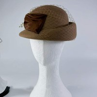 Nouveau chapeau béret élégant pour femme en 100 % laine, collection automne-hiver 2027, style britannique, avec voile en résille et fleurs