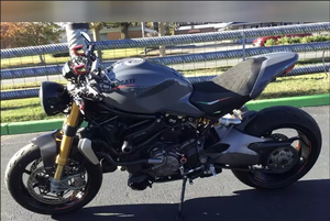 ¡LISTA PARA CONDUCIR! OFERTAS 2025 - Motocicleta <span class=keywords><strong>Deportiva</strong></span> <span class=keywords><strong>Ducati</strong></span> Monster <span class=keywords><strong>1200</strong></span> S Gris Hormigón Líquido en Venta - Product Image 3