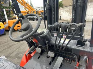 Good Working Condition HeLi <b>Used</b> Diesel Forklift 3 Ton Three Stage Mast 3254mm Fork Length Original for Sale - Product Image 6
